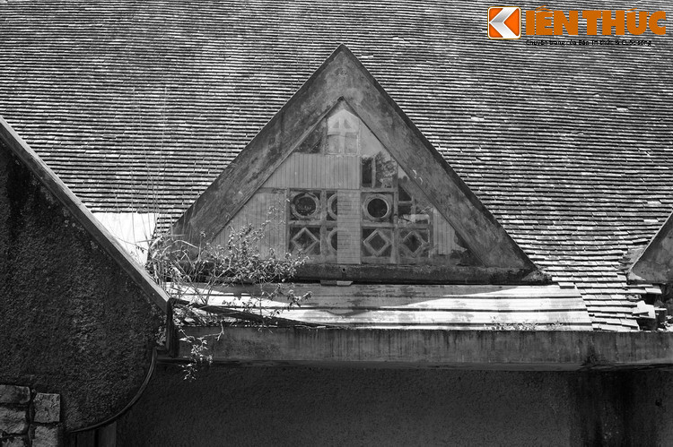 Dù vậy, những cư dân sinh sống lâu năm ở đây khi được hỏi đều khẳng định mình chưa từng gặp một... con ma hay hiện tượng bí ẩn nào cả. Và chính những câu chuyện ám ảnh càng khiến nhiều người tìm đến tu viện để thỏa chí tò mò.