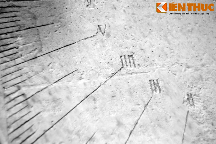 Ngoài công việc của một viên chức, ông còn tham gia thành lập Hội Khai Trí Việt Đức ở Hà Nội và hội SAMIPIC ở Sài Gòn, giúp nhiều sinh viên nghèo học giỏi được đi du học. Từ năm 1943-1944, ông tích cực truyền bá chữ quốc ngữ tại Sài Gòn và các tỉnh.