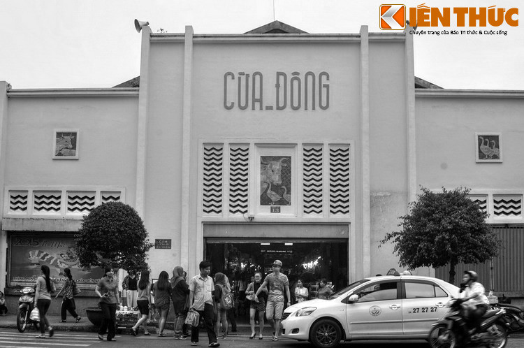 Nhà khoa học Lưu Văn Lang qua đời tại Sài Gòn ngày 3/6/1969, hưởng thọ 88 tuổi. Ngày nay, con đường thông ra cửa Đông chợ Bến Thành ở quận 1 TP HCM mang tên ông. Thành phố Sa Đéc, Đồng Tháp cũng có một ngôi trường và một con đường mang tên Lưu Văn Lang...