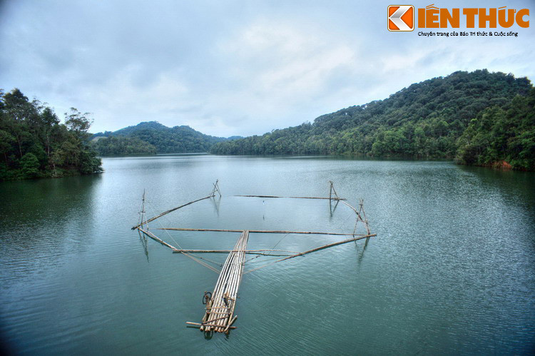 Phủ Điện Biên thời Thiệu Trị gồm ba châu Ninh Biên, Tuần Giáo và Lai Châu. Theo thời gian, chữ “Phủ” là từ chỉ một cấp hành chính (tương đương cấp tỉnh ngày nay) được ghép với “Điện Biên” để trở thành tên “Điện Biên Phủ” như chúng ta biết ngày nay.