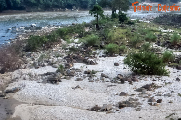 Cách đặt tên này dựa vào đặc điểm địa hình thực tế của Hà Giang, với dòng sông Miện (sông nhỏ) chảy vào sông Lô (sông Lớn). Đây là hai con sông chính chảy qua trung tâm của tỉnh.