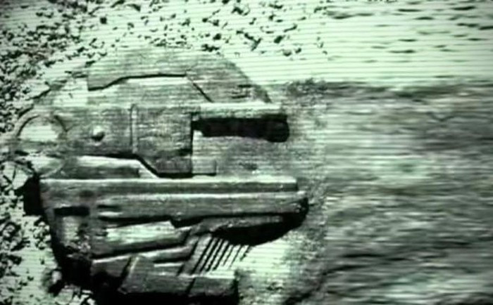 Nguyên do là bởi vật thể bí ẩn trên có hình dáng khá đặc biệt. Theo các chuyên gia, vật thể dưới đáy biển Baltic có hình tròn, chiều dài khoảng 60m và dày 4m.