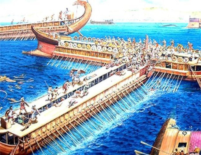 Trong số này, bà nổi tiếng nhất là trong trận hải chiến Salamis vào năm 480 trước Công nguyên.