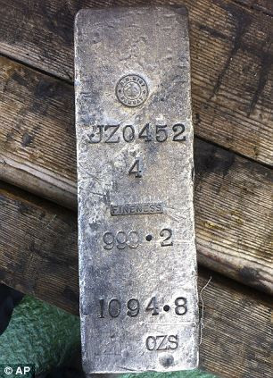 Vị trí xác tàu cùng với kho báu khổng lồ bên trong cách mặt nước 4.700 m.