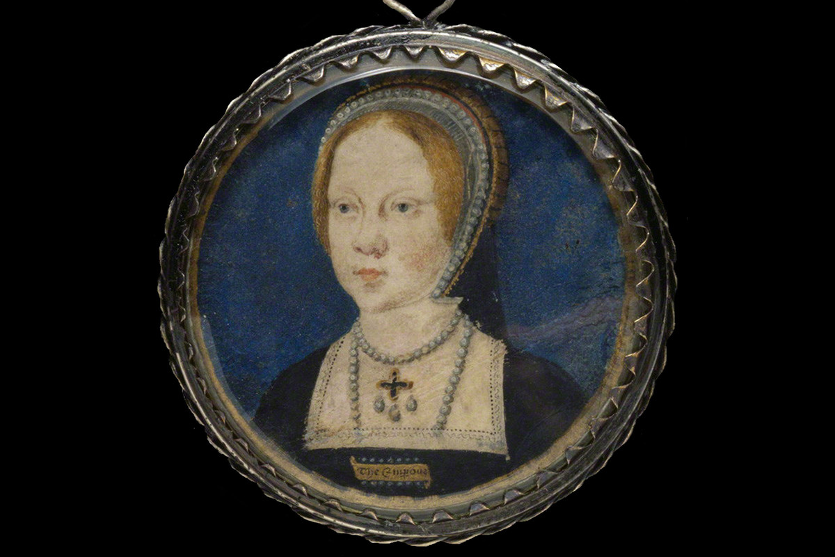 Theo đó, "Mary khát máu" thiêu sống hàng trăm người chống đối mình, trong đó có các lãnh đạo và giám mục trong Giáo hội Anh.