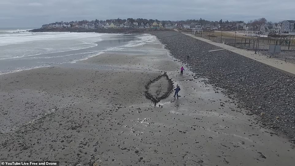 Mới đây, các nhà nghiên cứu thông báo đã giải mã thành công những bí ẩn bủa vây xác tàu đắm nằm ở bờ biển.