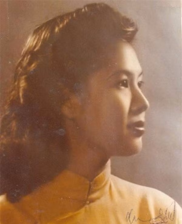 Cuoi doi co quanh cua co gai mien Tay tung khien vua Bao Dai me met-Hinh-3