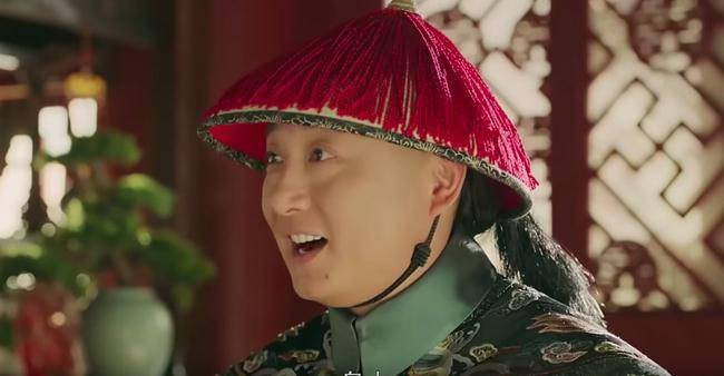 Theo đó, trong hoàng cung, ngoài hoàng đế, chỉ có thái giám và cung nữ sống trong cung cấm và làm công việc hầu hạ các chủ tử trong cung.