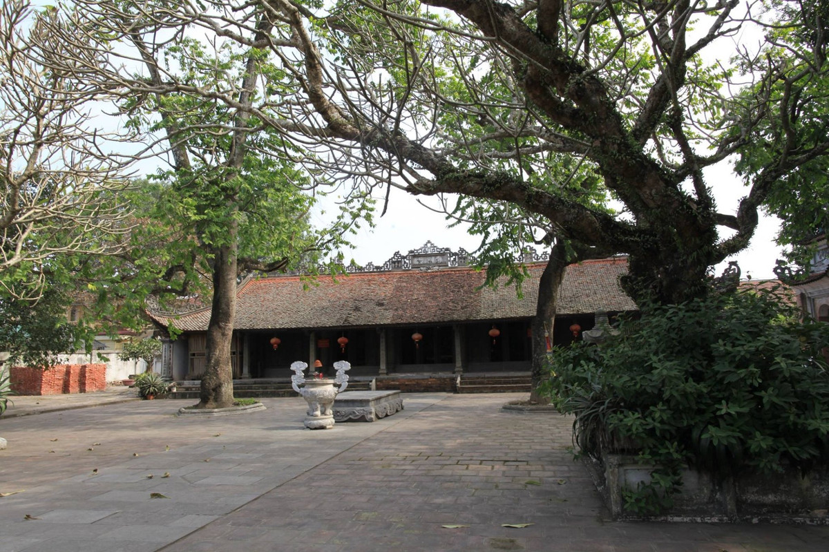 Ngôi chùa cổ kính này được xếp hạng Di tích lịch sử - cách mạng quốc gia vào năm 1979. Vào ngày 13/3 vừa qua, kẻ gian cậy cửa, đột nhập vào chùa Bối Khêlấy đi một pho tượng Thích Ca đản sinh bằng đồng màu đen, chiều cao khoảng 70 - 80cm, được đặt tại gian Tam Bảo. Đây là lần thứ 3 pho tượng này bị kẻ gian lấy cắp. Hai lần bị trộm trước, bức tượng đều được tìm thấy nguyên trạng và trả lại cho chùa.