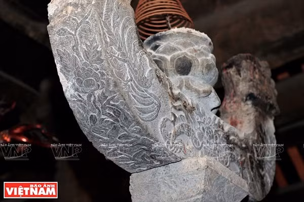 Tượng Phật bà nghìn mắt, nghìn tay có từ đời Lý ở trong chùa Bối Khê là một trong 2 pho tượng đẹp và quý nhất Việt Nam.