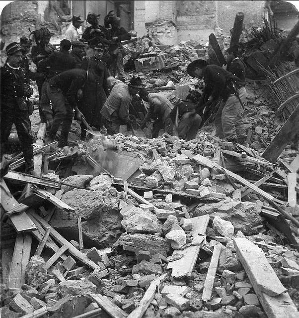 Theo các nhà nghiên cứu, trận động đất mạnh làm rung chuyển mặt đất trong khoảng 30 - 40 giây có sức tàn phá khủng khiếp trong bán kính 300 km.