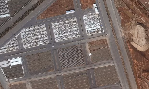 Iran cũng là quốc gia có số người tử vong vì COVID-19 cao. Tính đến ngày 13/3, 429 người tử vong sau khi nhiễm virus corona chủng mới.