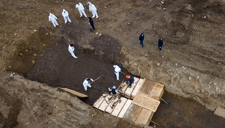 Theo Freddi Goldstein, người phát ngôn của thị trưởng Bill de Blasio, suốt nhiều thập kỷ, đảo Hart đã là nơi yên nghỉ của những người chết mà không có người thân đến nhận.