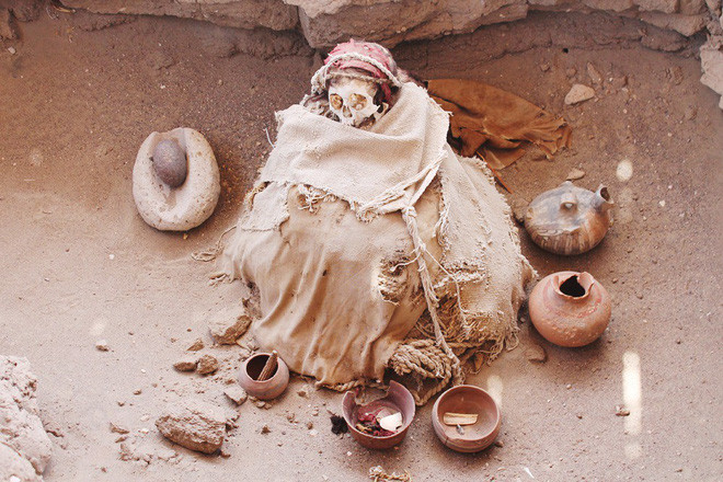 Các chuyên gia cho rằng, sở dĩ những bộ hài cốt này trong tình trạng tốt như vậy vì được ướp xác bằng nhựa thông rồi quấn trong vải bông dệt trước khi chôn cất trong hầm mộ xây từ gạch bùn.