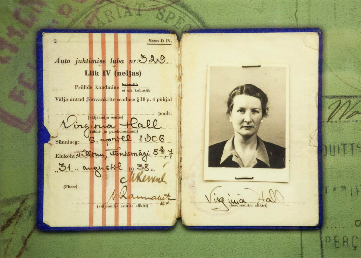 Không những vậy, nhóm của Virginia Hall còn tiêu diệt khoảng 150 lính Đức quốc xã và bắt hơn 500 tên lính khác. Chính vì gây tổn thất lớn cho Đức quốc xã, Virginia Hall bị mật vụ phát xít Đức truy lùng gắt gao khắp nơi. Để tìm ra bà, Đức còn treo thưởng khoản tiền lớn. Thế nhưng, trong mỗi lần phát xít Đức truy bắt, bà đều trốn thoát.