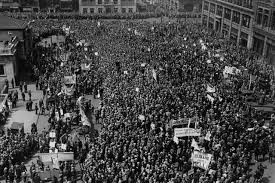 Thế nhưng, đến cuối cùng, giới chủ doanh nghiệp ở Mỹ chấp nhận yêu cầu của giai cấp công nhân ngày làm việc 8 tiếng.