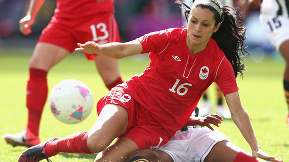 10 cau thu nu xinh dep, quyen ru nhat the gioi bong da-Hinh-7