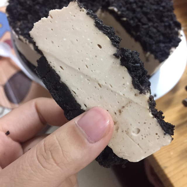 Là bánh nhé, không phải giò lụa đâu ! ( Nguồn ảnh: Phạm Thúy Quỳnh)