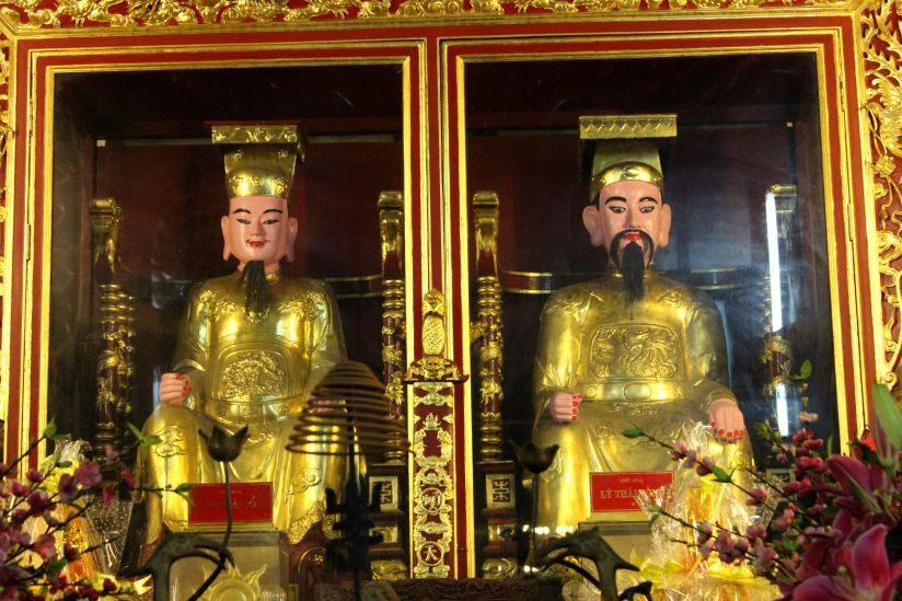 Là vị vua thứ hai của triều nhà Lý, vua Lý Thái Tông là con trai của vua Lý Thái Tổ, ông cai trị đất nước trong 26 năm (1028 - 1054). Dưới sự trị vì của ông, đất nước bước vào thời kỳ hoàng kim, thái bình, thịnh trị. Vua Lý Thái Tông trở thành tấm gương bảo vệ công lý tiêu biểu nhất trong thời đại quân chủ Việt Nam.