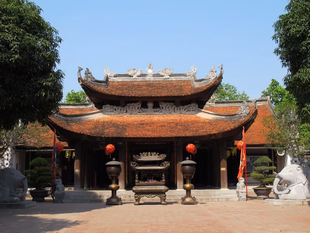 Một ví dụ khác là khi đi đánh Chiêm Thành, vua Lý Thái Tông ra lệnh không tùy tiện chém giết, hễ ai trái lệnh thì theo phép quân mà trị tội. Tính cách nhân từ, giàu lòng nhân ái của vua Lý Thái Tông cũng được người đời ca ngợi và thờ cùng 7 vị vua nhà Lý khác tại Đền Đô Lý Bát Đế, Bắc Ninh.