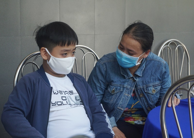 Thang cap bac ham cho 2 chien si cong an hy sinh khi truy bat nhom dua xe-Hinh-3