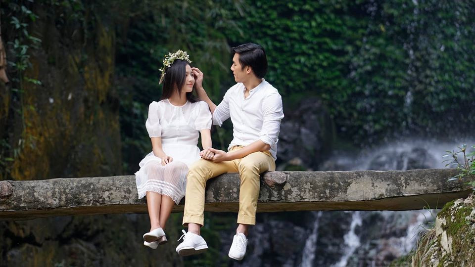 Bích Ngọc (sinh năm 1997) là diễn viên trẻ đang lên của phim ảnh Việt Nam. Cô được khán giả chú ý khi liên tục xuất hiện trong hai bộ phim đang hot trên sóng giờ vàng của đài truyền hình VTV gồm Nhà trọ Balanha và Tình yêu và tham vọng.