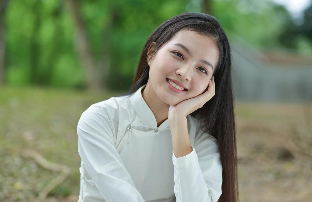 Sau Nhà trọ Balanha và Tình yêu và tham vọng, Bích Ngọc được hy vọng xuất hiện trong nhiều bộ phim với vai trò nữ chính. Vẻ ngoài và khả năng diễn xuất của diễn viên tay ngang đang được khán giả đánh giá cao.