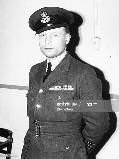 Điệp viên Yeo-Thomas có mật danh là “White Rabbit” (Thỏ trắng). Ông từng 3 lần nhảy dù xuống Pháp khi nước này bị phát xít Đức chiếm đóng.