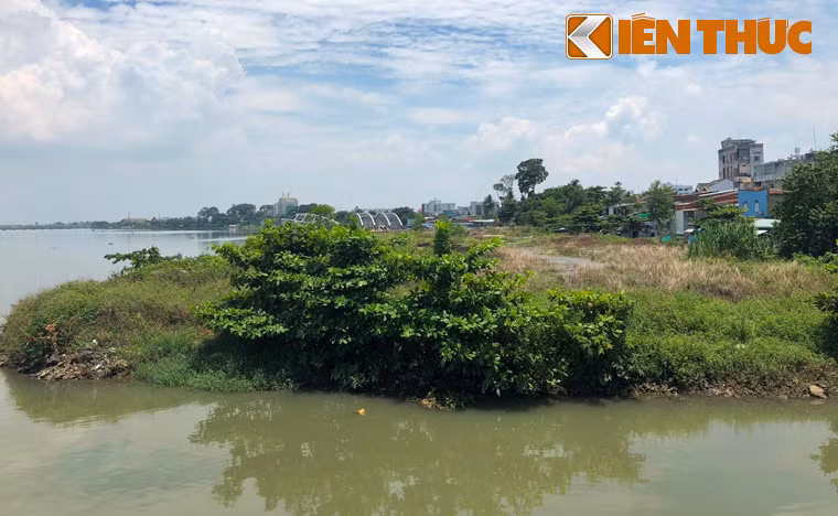 Dự án lấp sông Đồng Nai do Công ty Cổ phần kiến trúc xây dựng Toàn Thịnh Phát (đơn vị thành viên của Tập đoàn Thành Thành Công, Đồng Nai) triển khai, khởi công năm 2014.