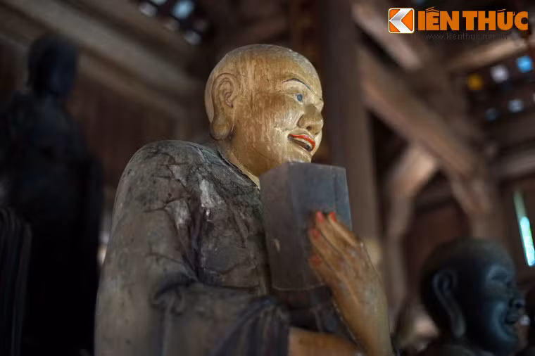 Tên gọi A Nan có nghĩa là vui mừng, hoan hỉ. Vì vậy khuôn mặt của ông mang nụ cười hể hả biểu hiện bản chất của tên gọi này.