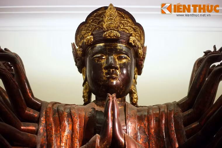 Khuôn mặt từ bi, mang đậm nét chân dung người Việt.