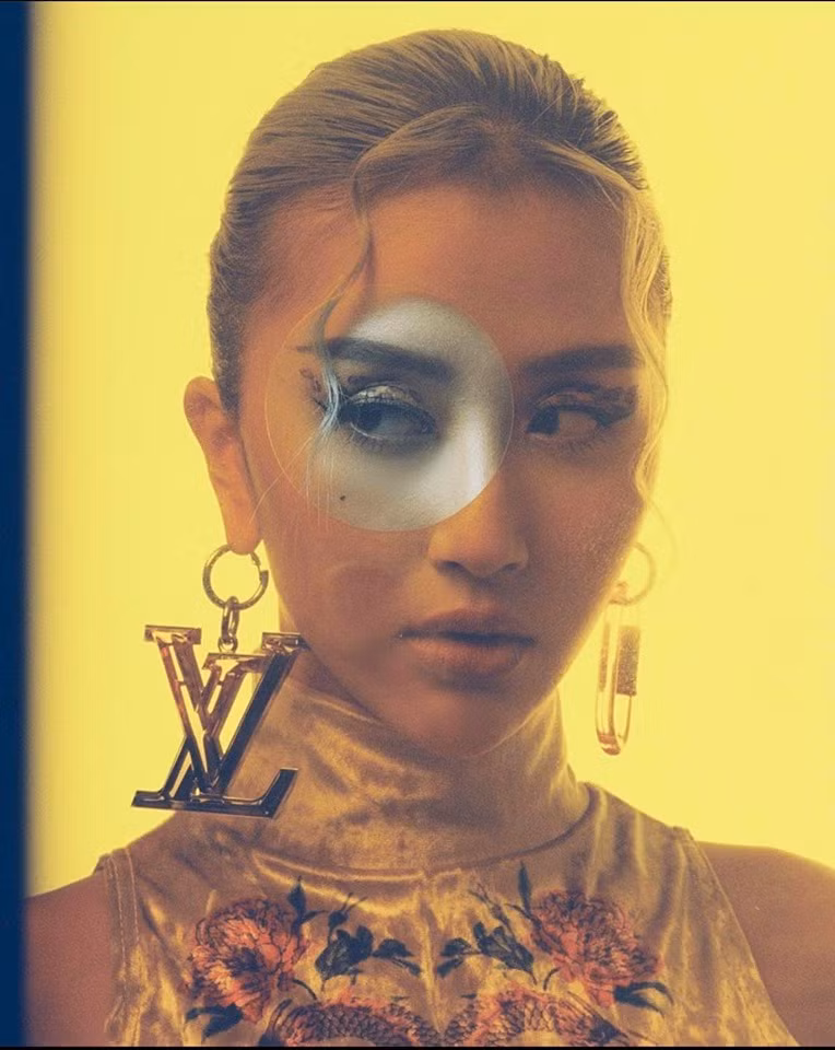 Showbiz Việt cũng có không ít những hogirl đình đám yêu thích kiểu tóc này, điển hình là Quỳnh Anh Shyn.