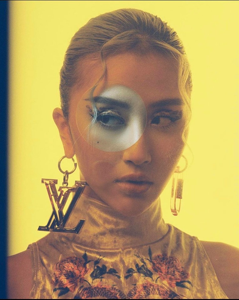 Showbiz Việt cũng có không ít những hogirl đình đám yêu thích kiểu tóc này, điển hình là Quỳnh Anh Shyn.