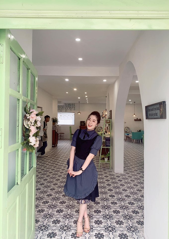 Nụ cười tươi tắn đốn tim người đối diện của Thanh Tâm.