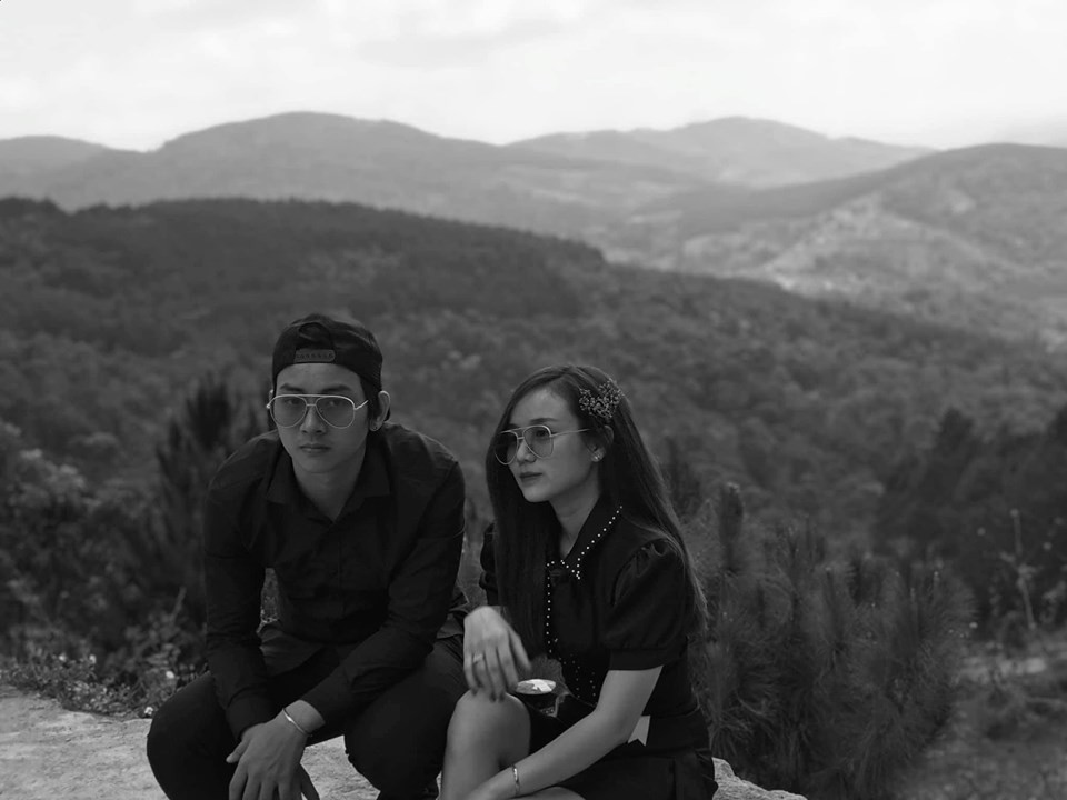 "Anh là cả 1 quãng thanh xuân của em, đã từng là tất cả của em, là người mà em dành hết tâm tư, thời gian, cố gắng, dành hết mọi thứ...": Cindy Lư Bảo Ngọc chia sẻ trên trang cá nhân của mình.