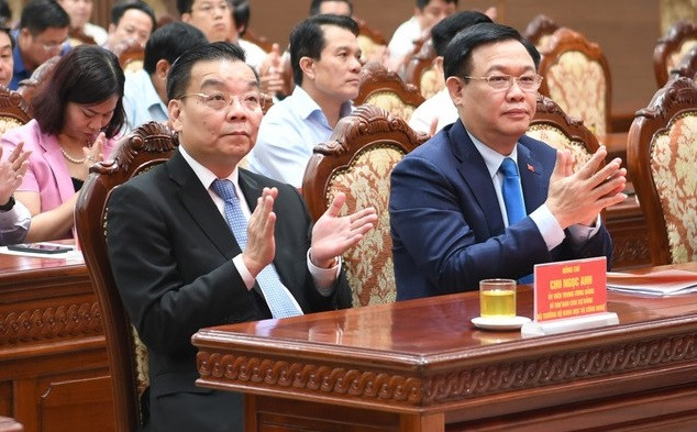 Luôn lắng nghe tiếng nói của người dân và doanh nghiệp để đổi mới và hoàn thiện phương thức lãnh đạo, chỉ đạo, điều hành phục vụ phát triển Thủ đô”, ông Chu Ngọc Anh nhấn mạnh.