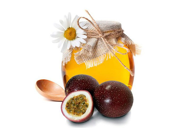 Mat ong ket hop thuc pham nay uong moi ngay phu nu khong lo gia