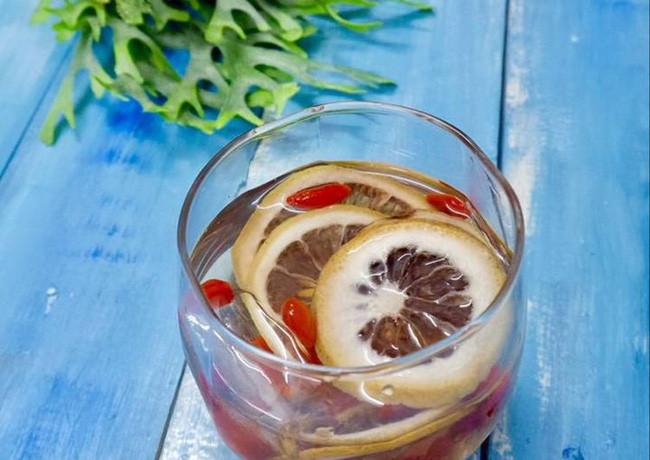 Mat ong ket hop thuc pham nay uong moi ngay phu nu khong lo gia-Hinh-2