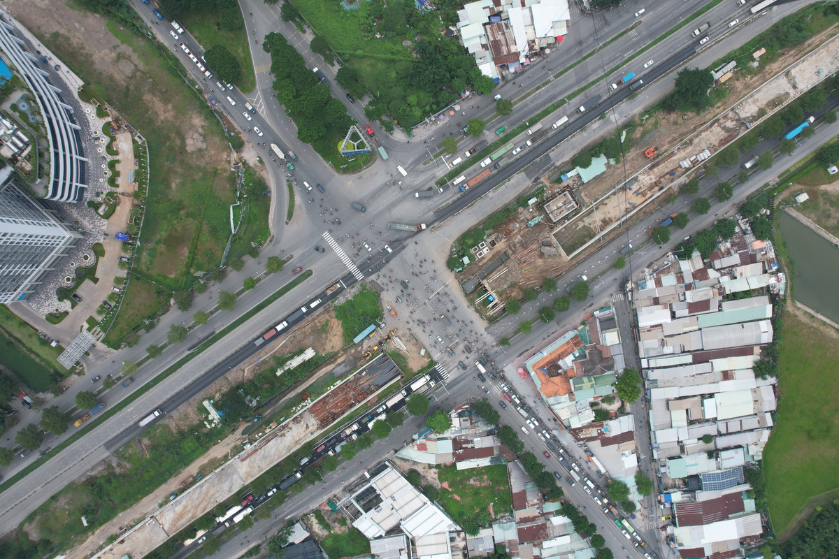 Dự án tạo ra đường huyết mạch khu Nam Thành phố kết nối khu trung tâm qua cầu Kênh Tẻ, qua quận 7 về huyện Nhà Bè xuống cảng Hiệp Phước sẽ thông thoáng hơn.