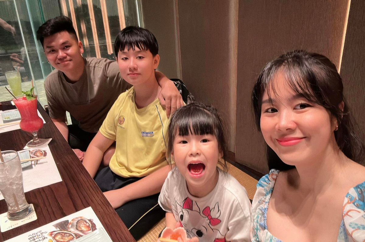 Lê Phương tận hưởng cuộc hôn nhân hạnh phúc sau gần 7 năm về chung một nhà với ông xã kém 7 tuổi.