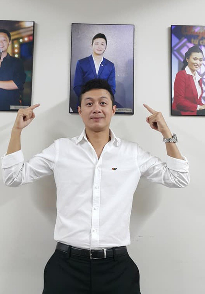 Không chỉ dừng chân ở vai trò MC, Anh Tuấn đã chuyển sang làm nhà sản xuất và làm đạo diễn cho những chương trình âm nhạc, liveshow quốc tế…