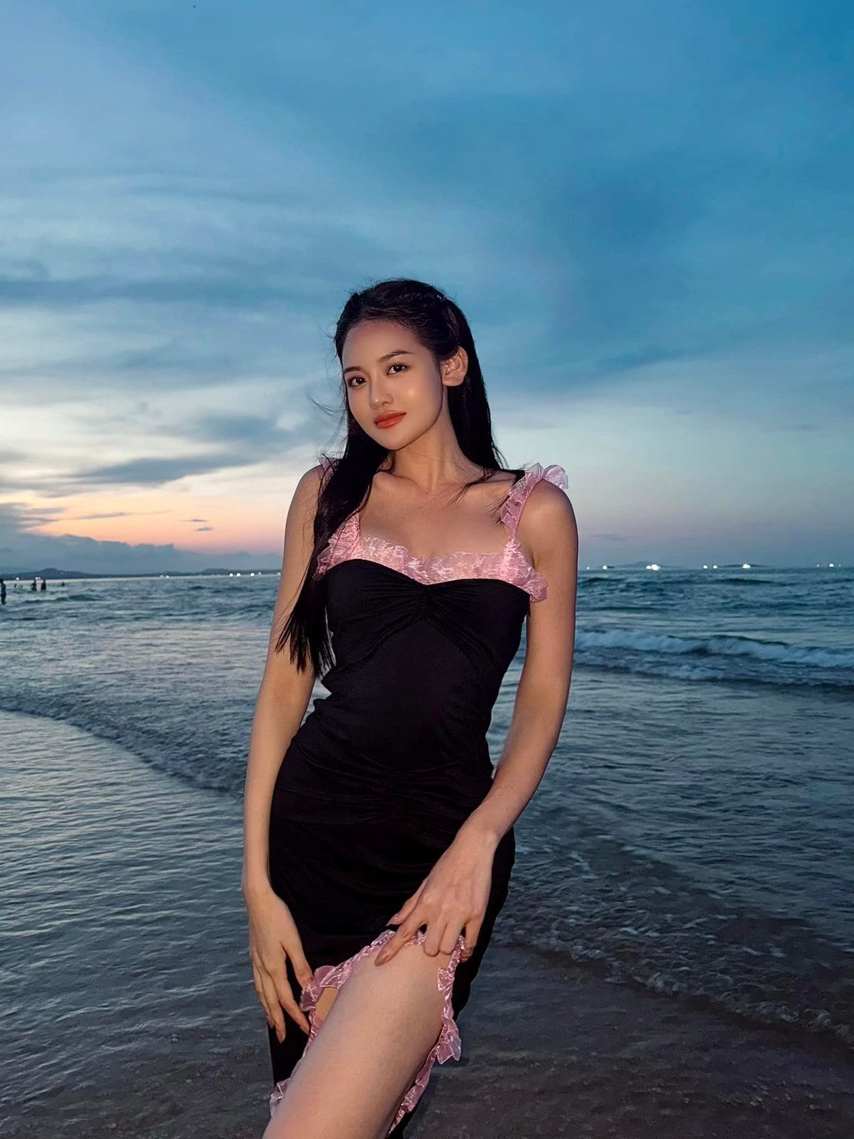 Bên cạnh sự nghiệp diễn xuất ngày càng phát triển, nhan sắc Thùy Anh cũng có những bước tiến đáng kể. Ảnh: FB Thuỳ Anh