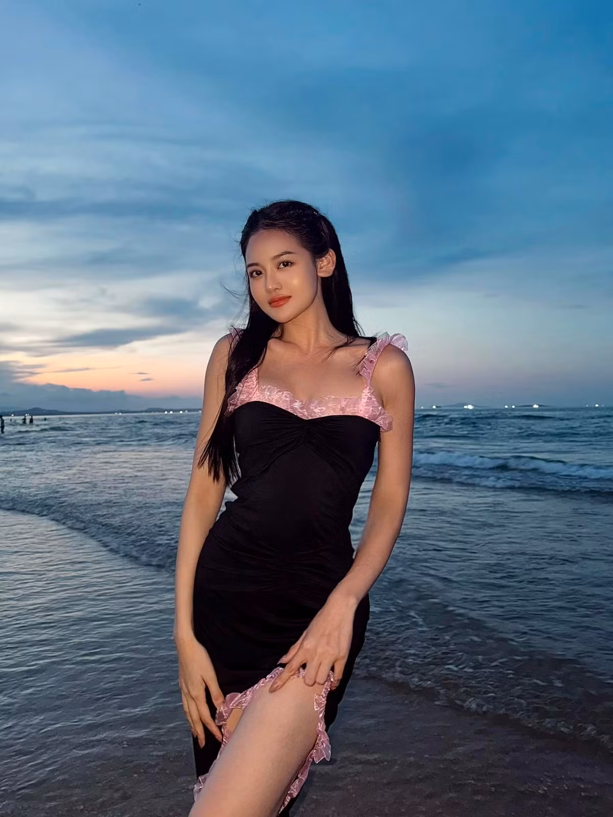 Bên cạnh sự nghiệp diễn xuất ngày càng phát triển, nhan sắc Thùy Anh cũng có những bước tiến đáng kể. Ảnh: FB Thuỳ Anh