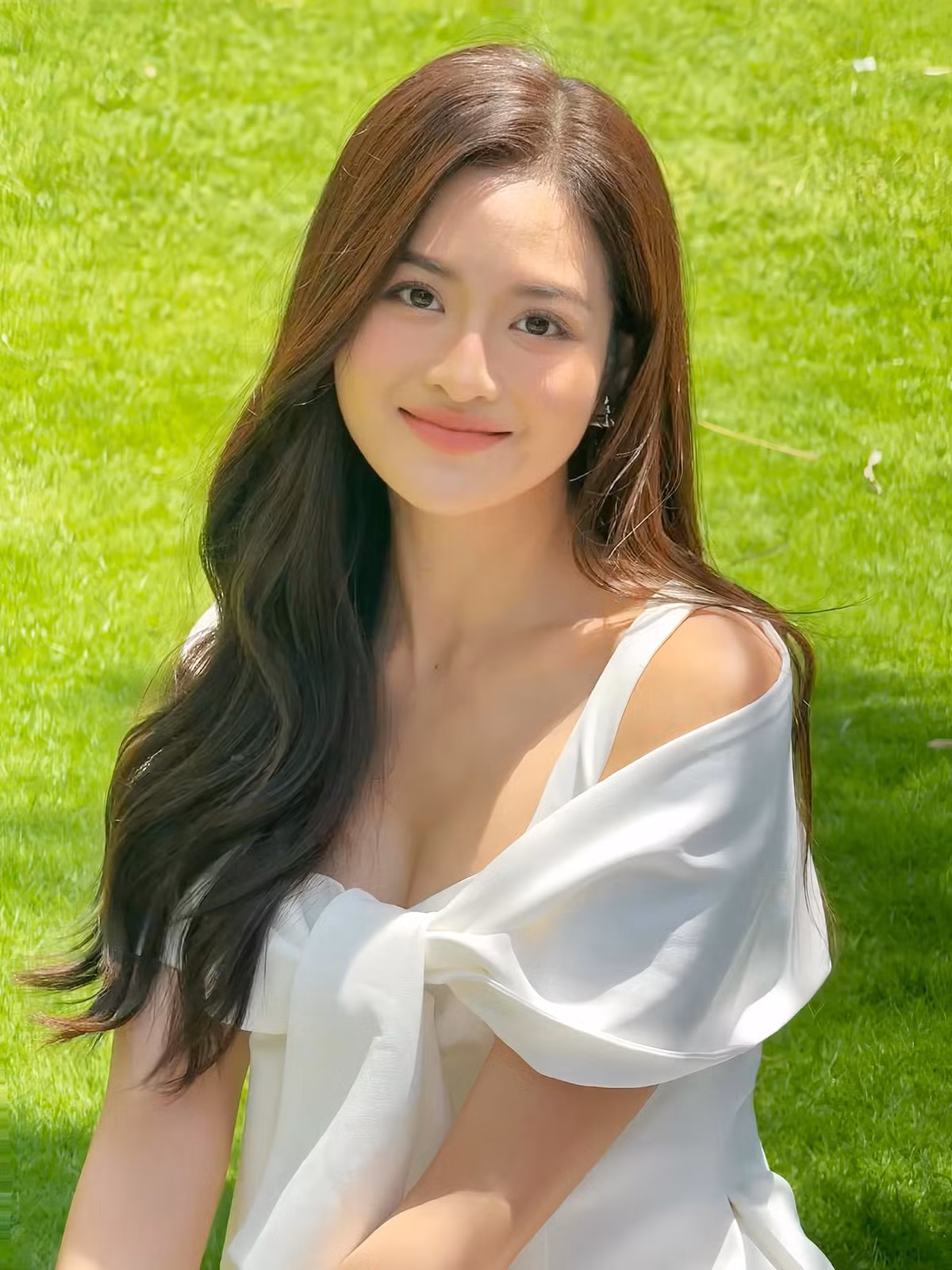 Từ một cô gái có vẻ ngoài dễ thương, Thùy Anh đã trở thành một mỹ nhân sở hữu vẻ đẹp mặn mà, quyến rũ. Ảnh: FB Thuỳ Anh