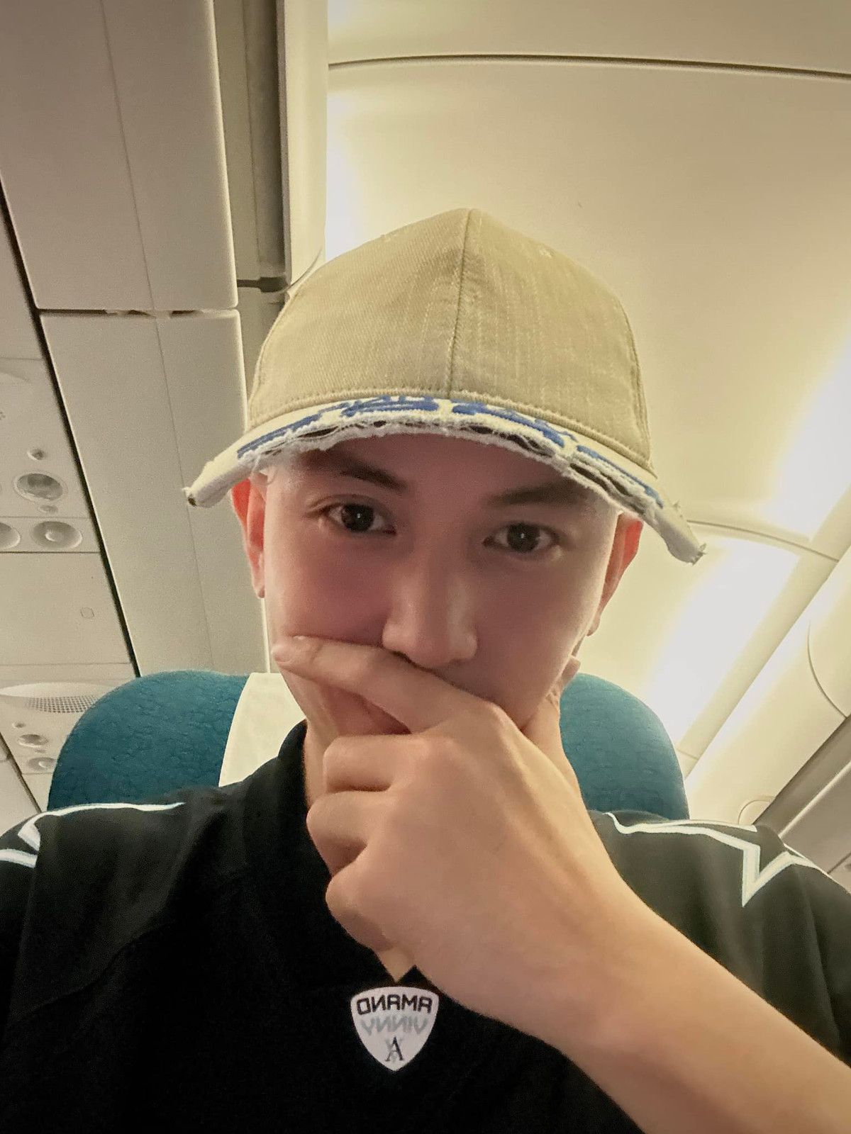 Hình tượng chàng Huy vừa đẹp trai vừa ngọt ngào giúp cho Hoàng Anh Vũ nhanh chóng nổi tiếng. Ảnh: FB Hoàng Anh Vũ