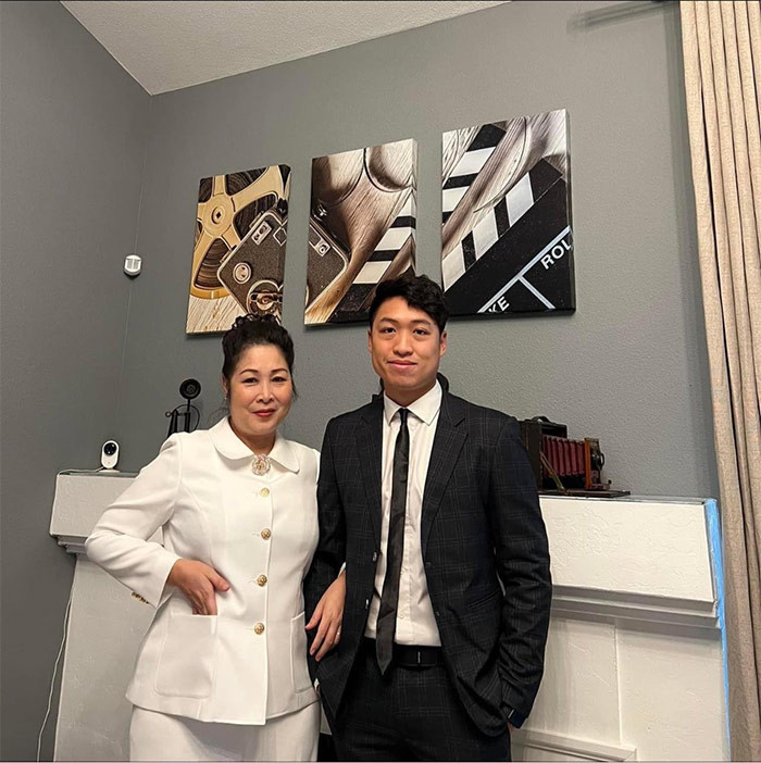 Trước khi về Việt Nam, Khôi Nguyên làm đạo diễn cho 3 phim ngắn và 1 phim dài tập ở nước ngoài.