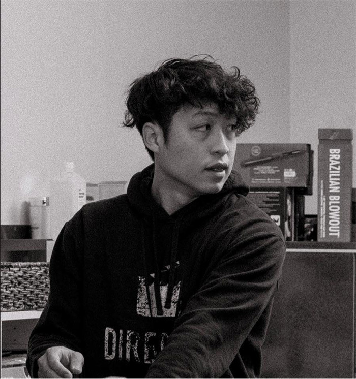 Con trai NSND Hồng Vân từng tốt nghiệp chuyên ngành sản xuất phim ảnh của trường Fullerton College (California, Mỹ).