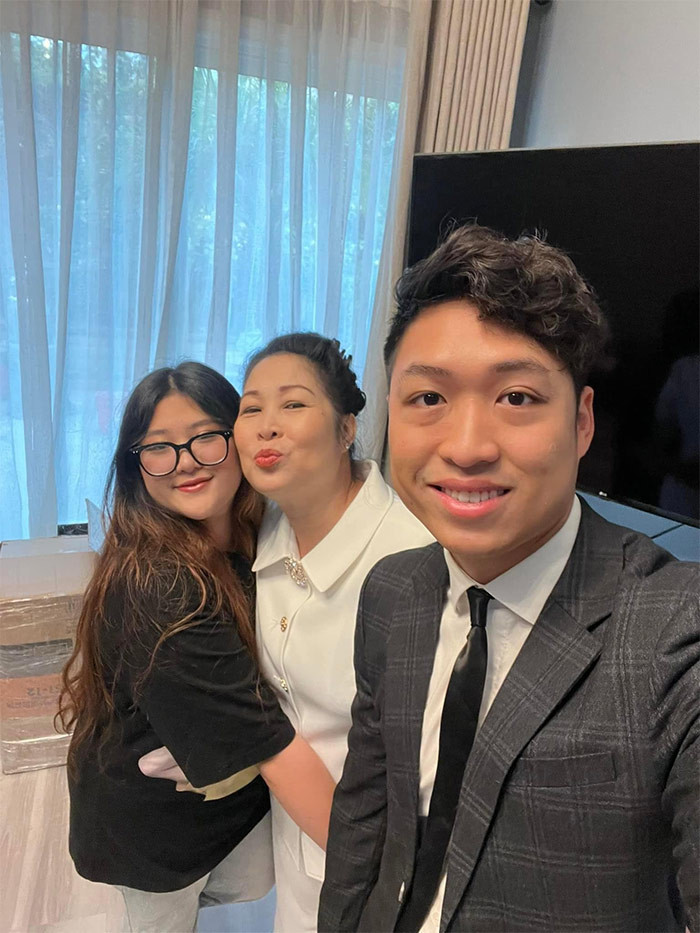 Phim ngắn "Neo’s cleaning service" của anh giành giải thưởng Los Angeles Film Awards 2022, New York International Film Awards 2022, được chọn trình chiếu tại Boston Sci-film Festival 2023 và Hollywood Short Fest 2023.