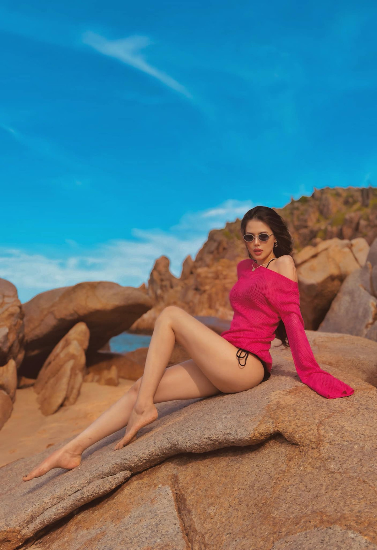 Phanh Lee đăng tải lên trang cá nhân những hình ảnh trong chuyến nghỉ dưỡng tại Phú Yên.