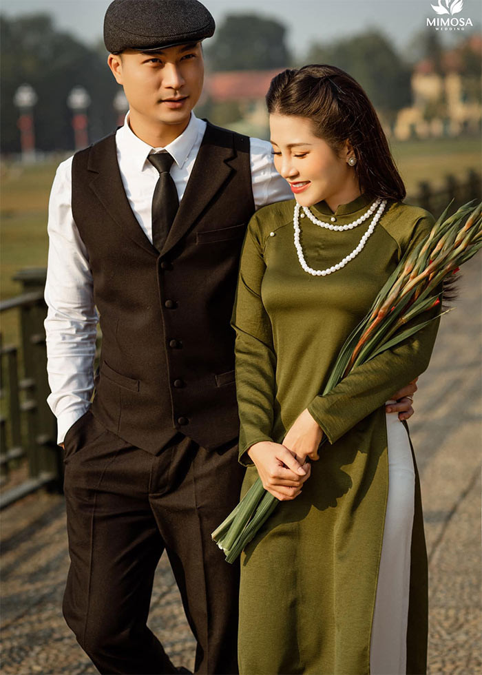 Vợ Duy Hưng là Huyền Nguyễn, trước đây từng là diễn viên. Tuy nhiên, sau khi kết hôn, cô tập trung chăm sóc con cái, lo việc kinh doanh và phụ giúp chồng trong công việc.